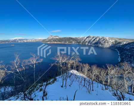 Lake Mashu No. 1 Observation Deck on a clear day 118381661