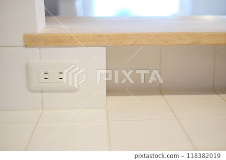 插座安裝在廚房 118382019
