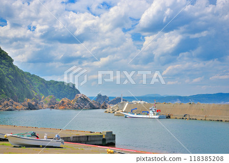 Image of the northernmost female diver village at Sodegahama Fishing Port (Kosode Fishing Port) on the Kosode Coast in Tohoku, Kuji City, Iwate Prefecture (3) 118385208