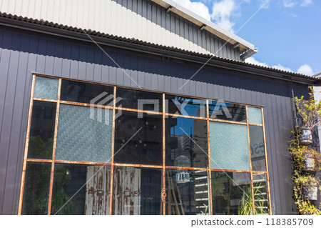 日本岡山縣岡山市古老而美麗的建築 日本岡山縣岡山市古老而美麗的建築 118385709