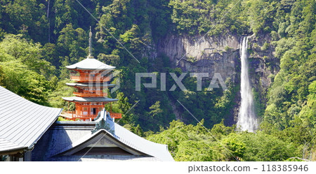 Wakayama: Seiganto-ji Temple Three-story Pagoda and Nachi Falls Wakayama: Seiganto-ji Temple Three-story Pagoda and Nachi Falls 118385946