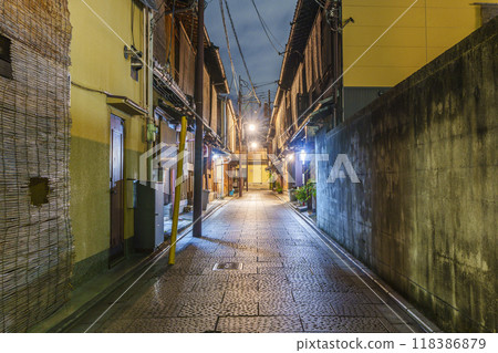 Kyoto Gion Kobu night view 118386879