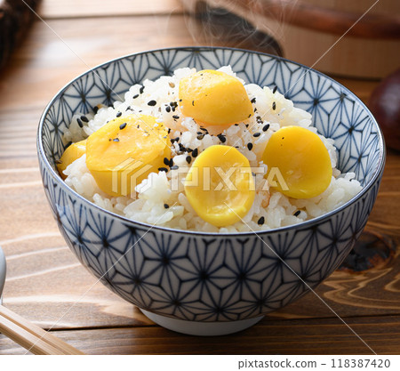 秋味栗飯 118387420