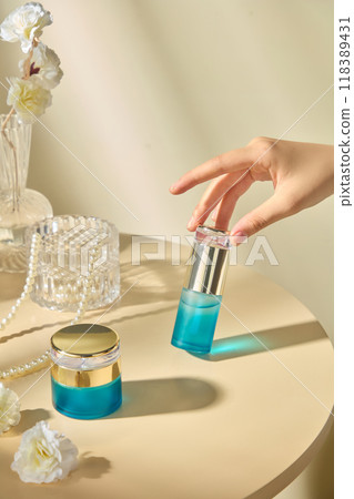 High-end beauty product advertising photo template 118389431