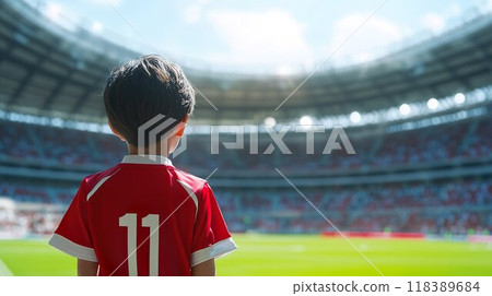 Asian boy who dreams of becoming a soccer player 01 118389684