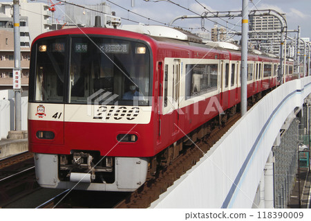 [KK] Keihin Kyuko 2100 series (Limited Express: Shinagawa to Haneda Airport) 118390009
