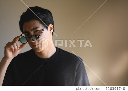 Good looking male portrait 118391748