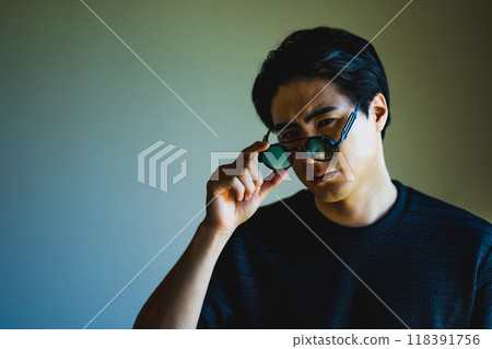 Good looking male portrait 118391756