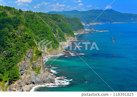 東北地區的壯麗景色、三陸鮮為人知的景點宇之須懸崖、岩手縣田野畑村展望台上看到的令人印象深刻的懸崖 (5) 118391825