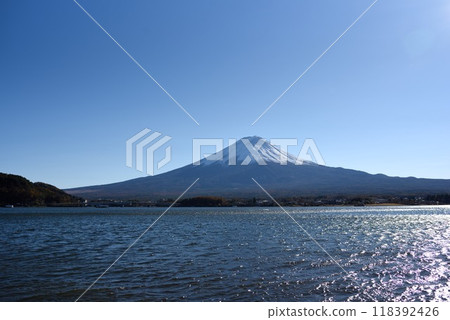 秋天的富士山,河口湖 秋天的富士山,河口湖 118392426