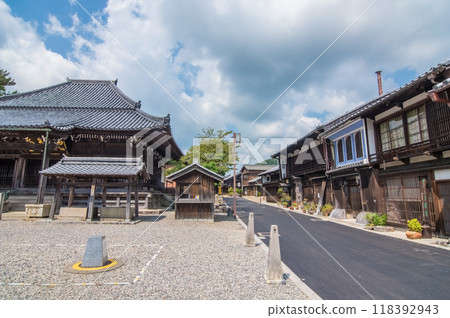 [關宿、地藏院門前的街景] 三重郡舊東海道、舊街景 118392943