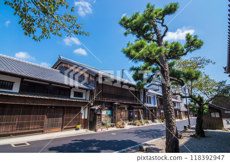 [關宿、地藏院門前的街景] 三重郡舊東海道、舊街景 118392947