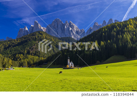 Beautiful landscape of Italian dolomites near Santa Magdalena, South Tyrol, Italy 118394844