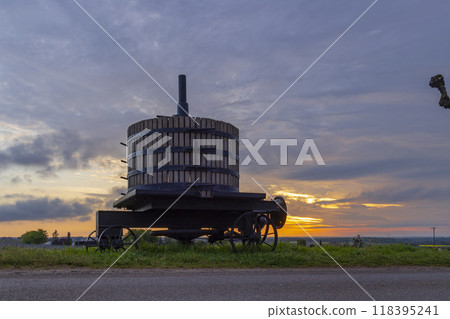 Old wine press near Vougeot, Cote de Nuits, Burgundy, France 118395241
