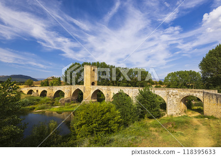 stone bridge over Ebro river in Frias, Burgos province, Castilla Leon, Spain 118395633