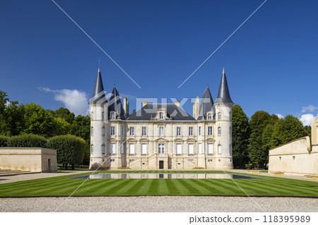 Chateau Pichon Longueville Baron, Medoc, France 118395989