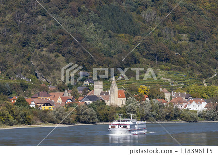 Schwallenbach on the Danube river, UNESCO, Wachau Valley, Lower Austria, Austria 118396115