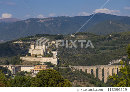 Spoleto castle with aqueduct in Umbria, Italy Spoleto castle with aqueduct in Umbria, Italy 118396229