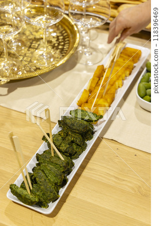 Italian snack at the winery 118396469