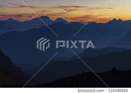 Giau Pass (Passo Giau), Dolomites Alps, South Tyrol, Italy Giau Pass (Passo Giau), Dolomites Alps, South Tyrol, Italy 118396668