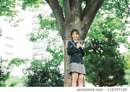 Girls' High School Portrait 118397199