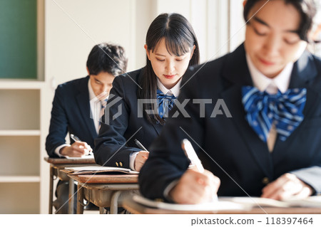 High school students taking classes 118397464