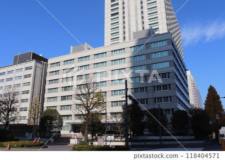 The National Personnel Authority is housed in the Central Government Building No. 5 Annex (Kasumigaseki, Chiyoda Ward, Tokyo) 118404571