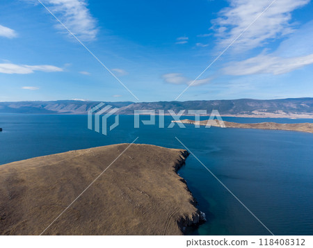 Lake Baikal. the steppes of Olkhon. Warm autumn days. 118408312