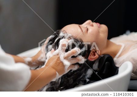 Beauty salon head spa image 118410301