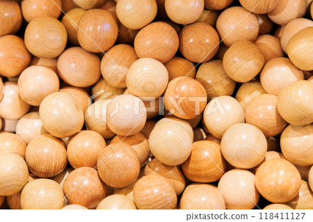 Ball of wood 118411127