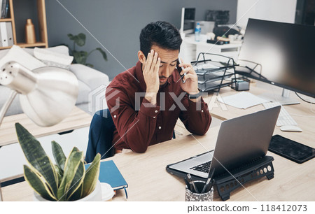 Phone call stress, frustrated or man talking to tech contact for computer glitch, user database error or 404 system crash. Crisis, communication problem or person consulting on website software fail Phone call stress, frustrated or man talking to tech contact for computer glitch, user database error or 404 system crash. Crisis, communication problem or person consulting on website software fail 118412073