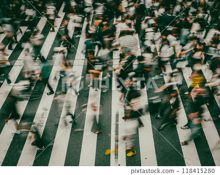 人們行走的十字路口，商業，長時間曝光 118415280