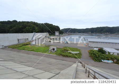 Taro fishing port surrounded by a huge seawall (Miyako City, Iwate Prefecture) Taro fishing port surrounded by a huge seawall (Miyako City, Iwate Prefecture) 118420431