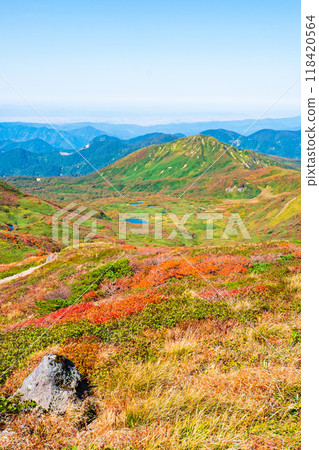 秋季攀登燒石山(燒石山頂):眺望燒石沼山、木甲山 秋季攀登燒石山(燒石山頂):眺望燒石沼山、木甲山 118420564