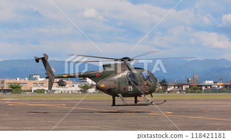 日本陸上自衛隊OH-6D觀測直升機起飛 日本陸上自衛隊OH-6D觀測直升機起飛 118421181