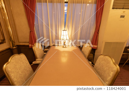 Yumekukan Dining Car Sunset View Interior 19 118424001