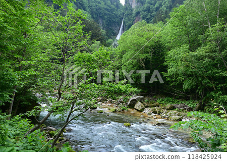 Meteor waterfall 118425924