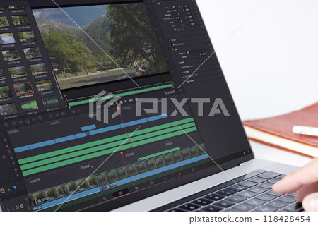 影片編輯影像 118428454