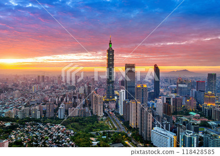 Taipei cityscape at sunset in Taiwan. 118428585