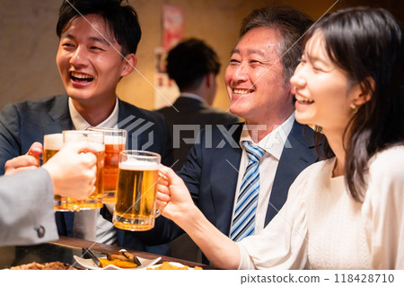 Izakaya/Drinking Party 118428710