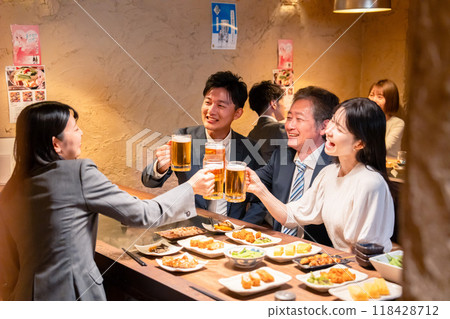 Izakaya/Drinking Party 118428712