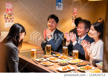 Izakaya/Drinking Party 118428713