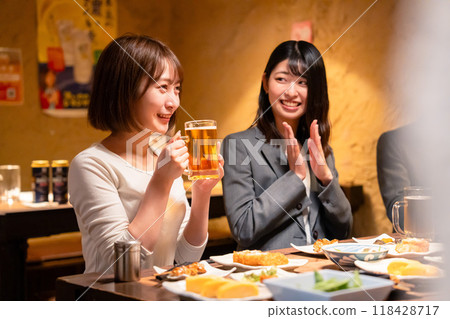 Izakaya/Drinking Party 118428717