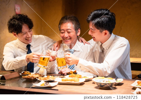 Izakaya/Drinking Party 118428725