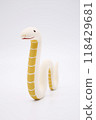 Snake ornament on a pink patterned background Year of the Snake New Year's material Snake ornament on a pink patterned background Year of the Snake New Year's material 118429681