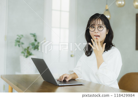 Young woman in office casual wear Young woman in office casual wear 118429984