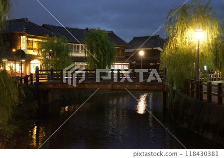 千葉縣香取市小野川夜景和佐原市街景 千葉縣香取市小野川夜景和佐原市街景 118430381