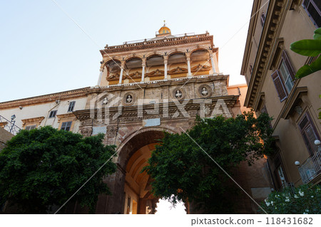Grand Archway of Porta Nuova, Palermo, Sicily 118431682