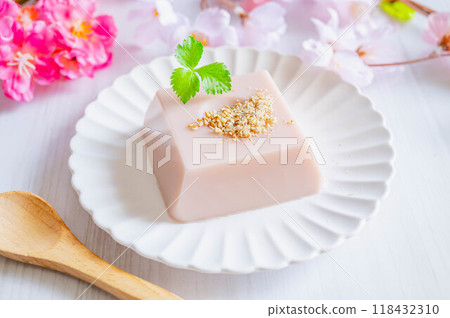 櫻花口味芝麻豆腐 118432310