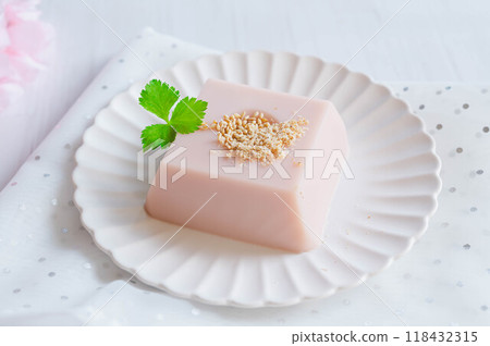 櫻花口味芝麻豆腐 118432315